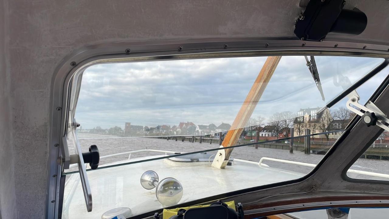 Suesses Motorboot - Bremen Ueberseestadt Exteriör bild